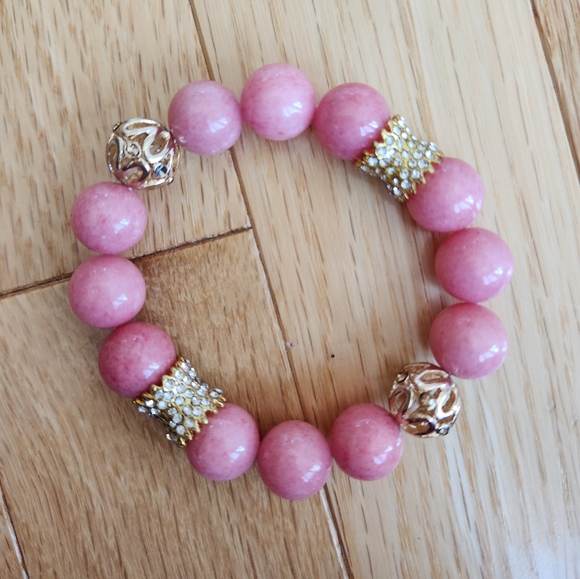Pink beaded bracelet - Picture 1 of 3